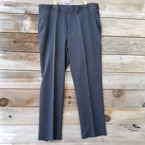 Haggar Men's Black, No Iron (Permanent Crease) Dress Pant